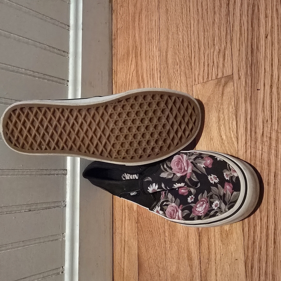 Vans Floral Slip-On Sneakers - Picture 2 of 2